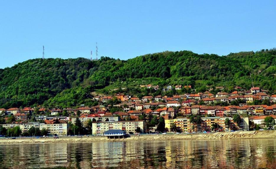 Apartament R&A Apartment Orşova Exterior foto